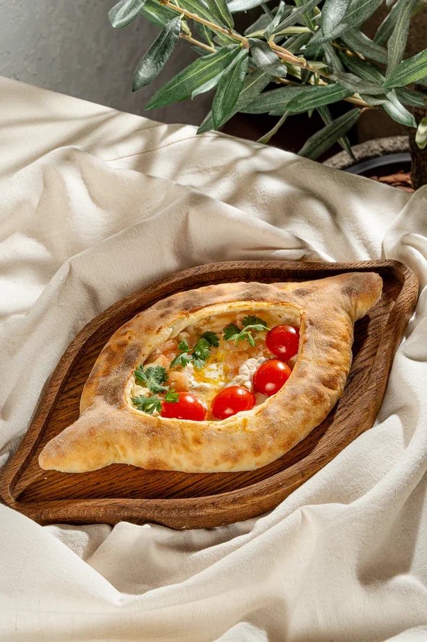 Хачапури по-аджарски  с креветкой